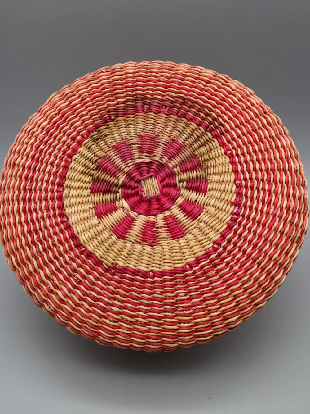 African Bolga Basket w/ Swinging Handle Ghana Elephant Grass & Leather 10 1/2